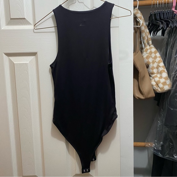 Basic black bodysuit - Picture 2 of 3